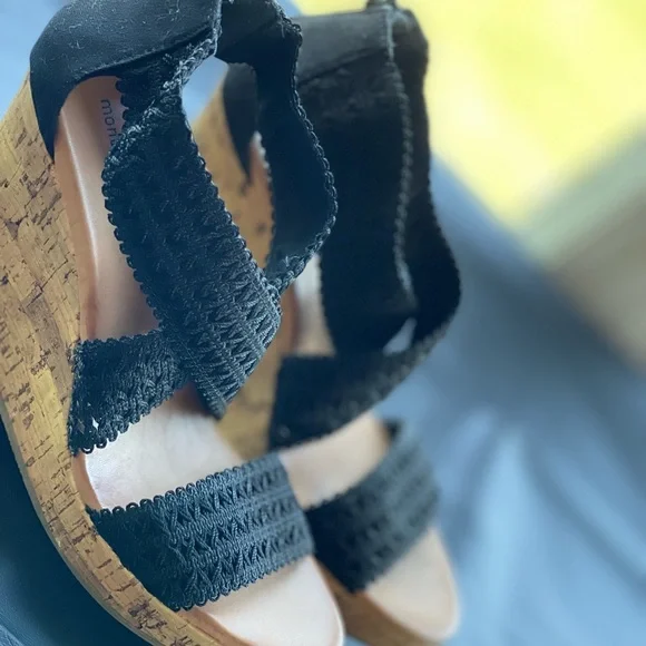 Montego Bay Club 4” Black Wedge - Picture 3 of 9